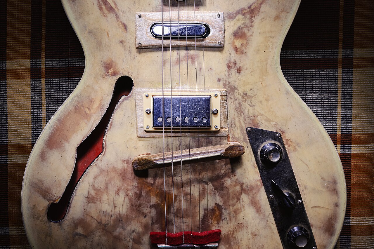 Vintage electric guitar