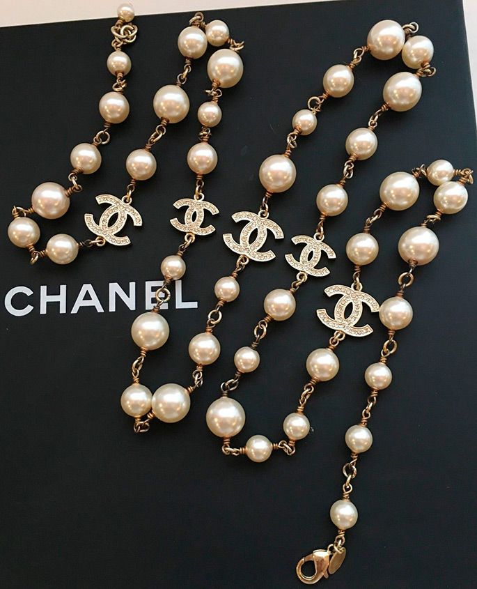Chanel costume jewelry — pearl necklace with CC pendant